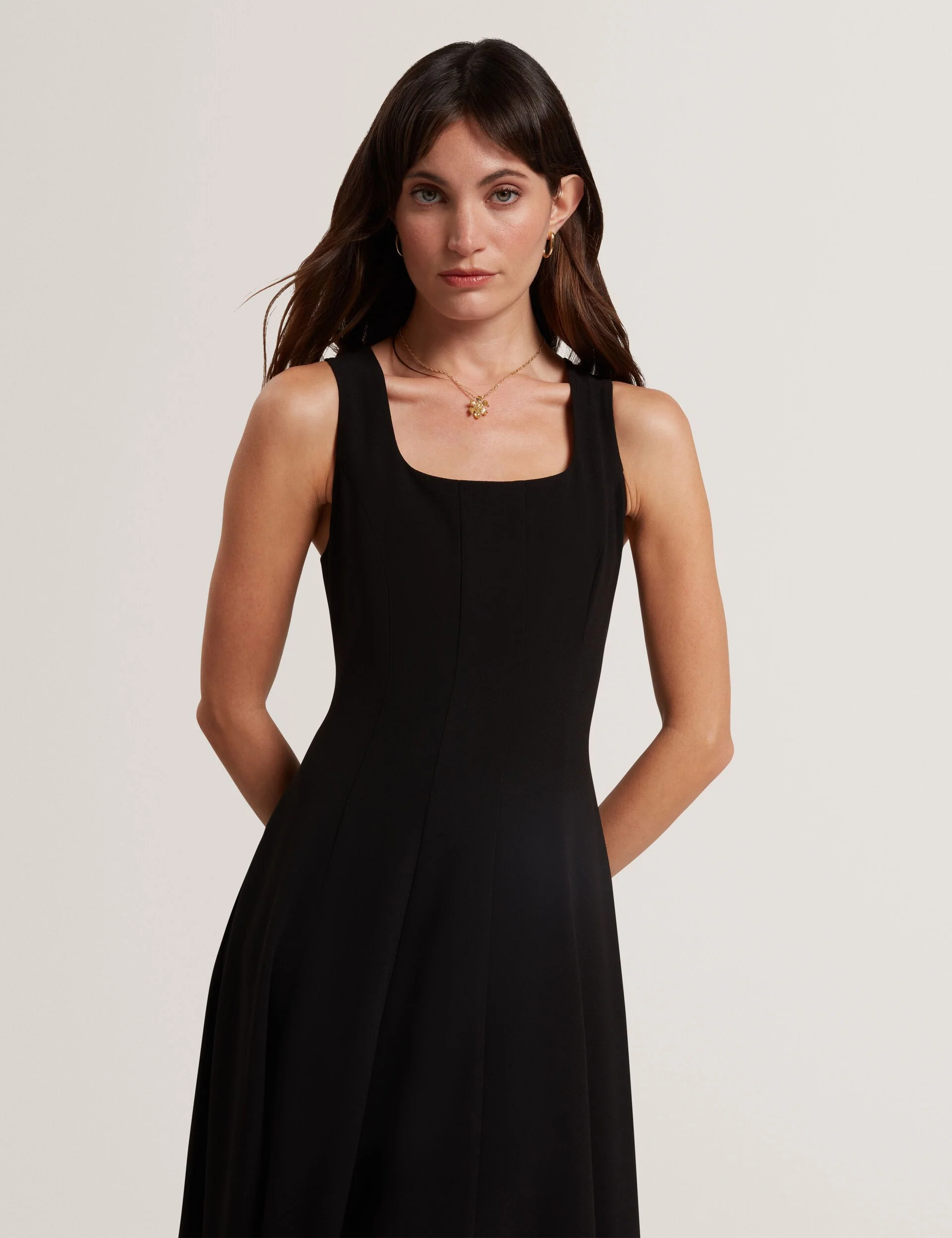 ARLOTT | BLACK
