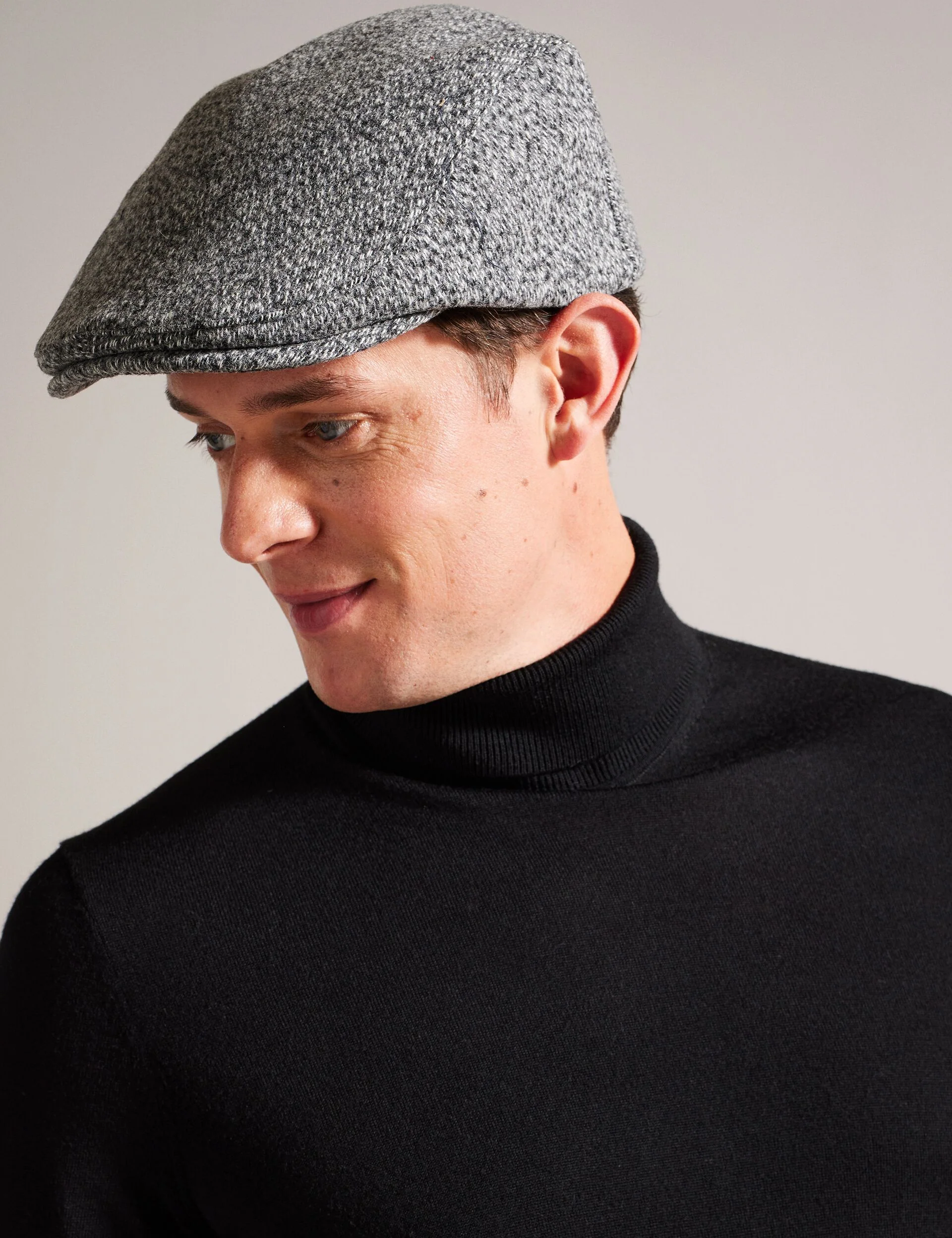 BENIEY | GREY