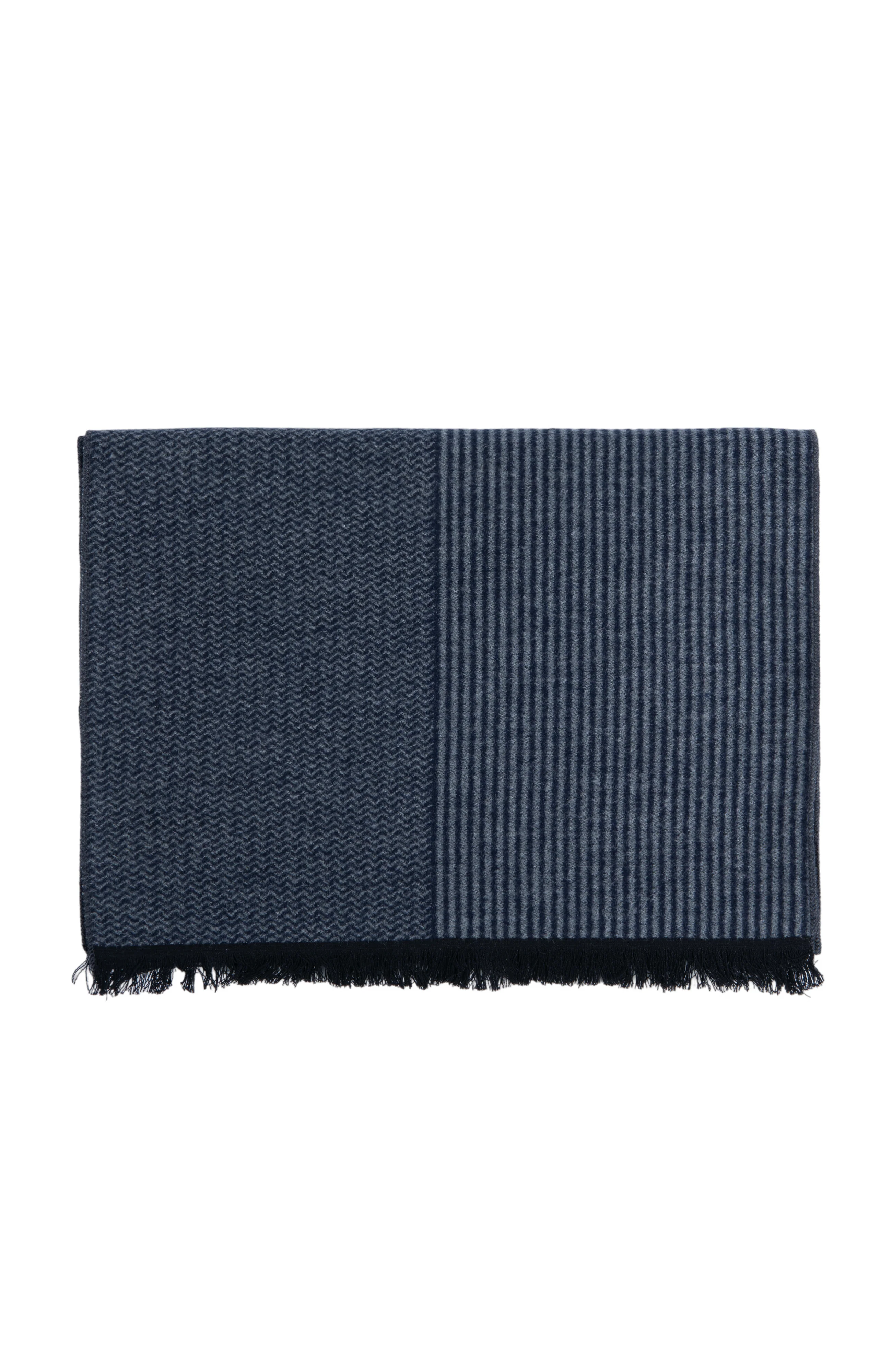 CHEVRON AND STRIPE SCARF | GREY