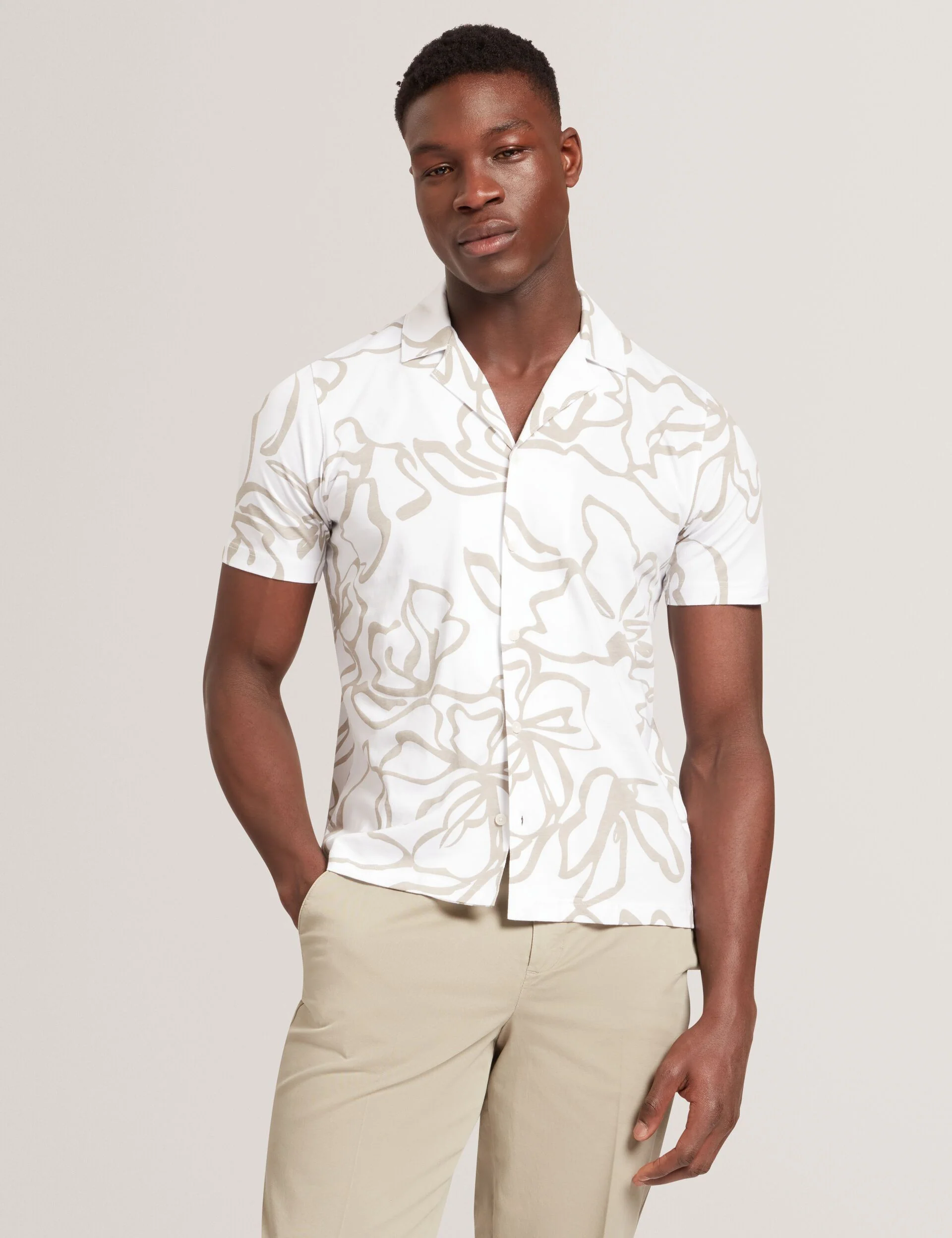 CLAUB | WHITE