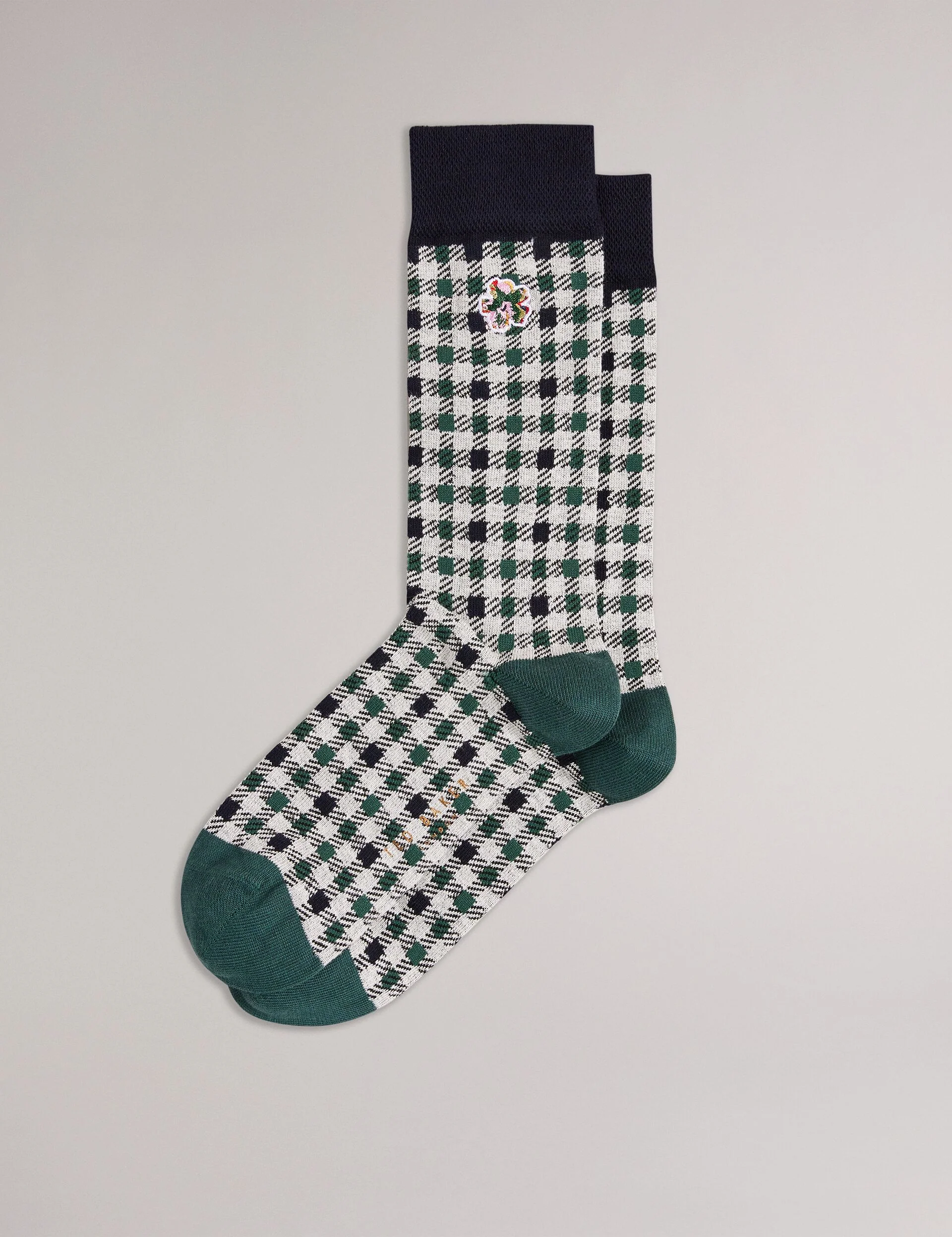 DETATCH | GREEN