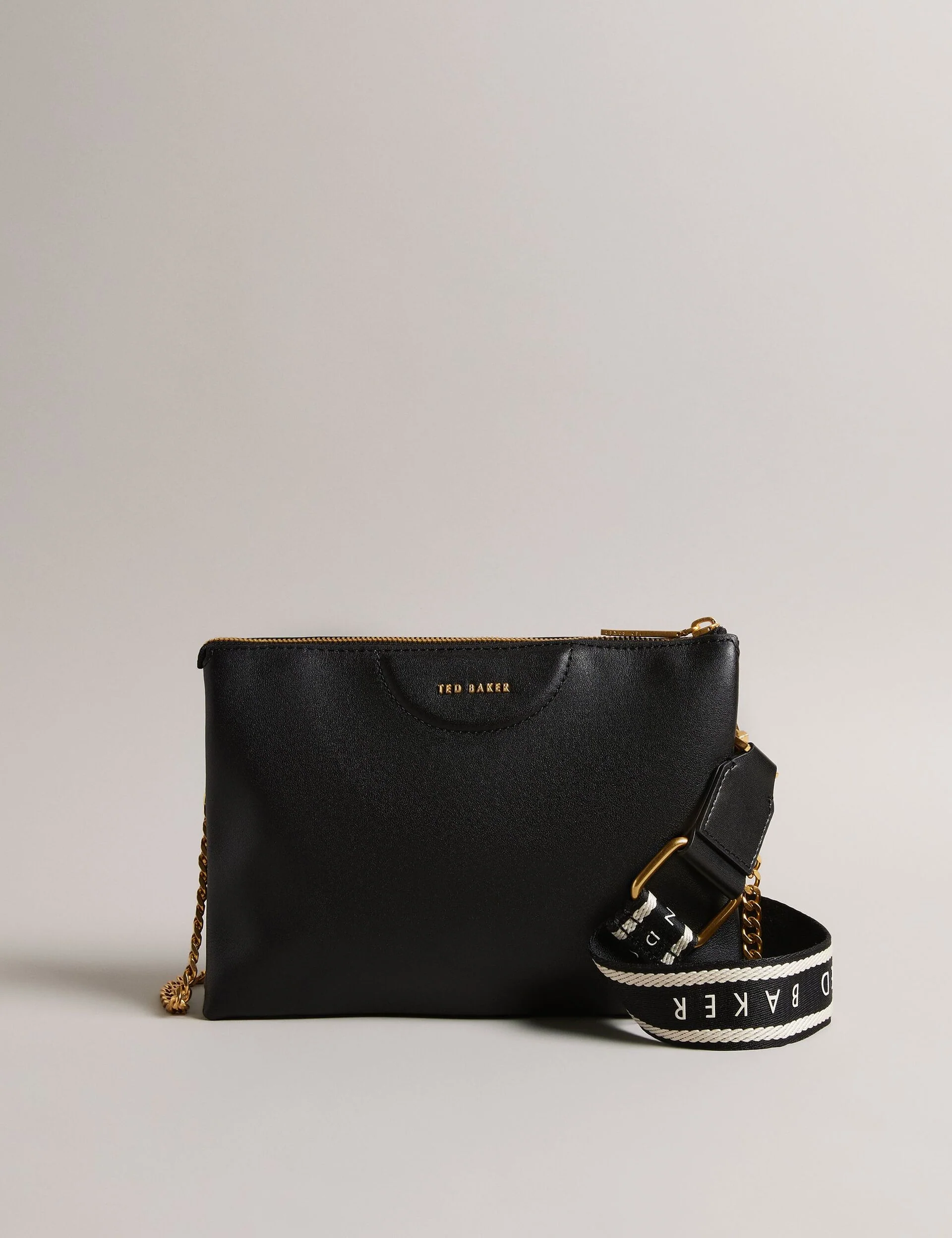 ESILLE | BLACK