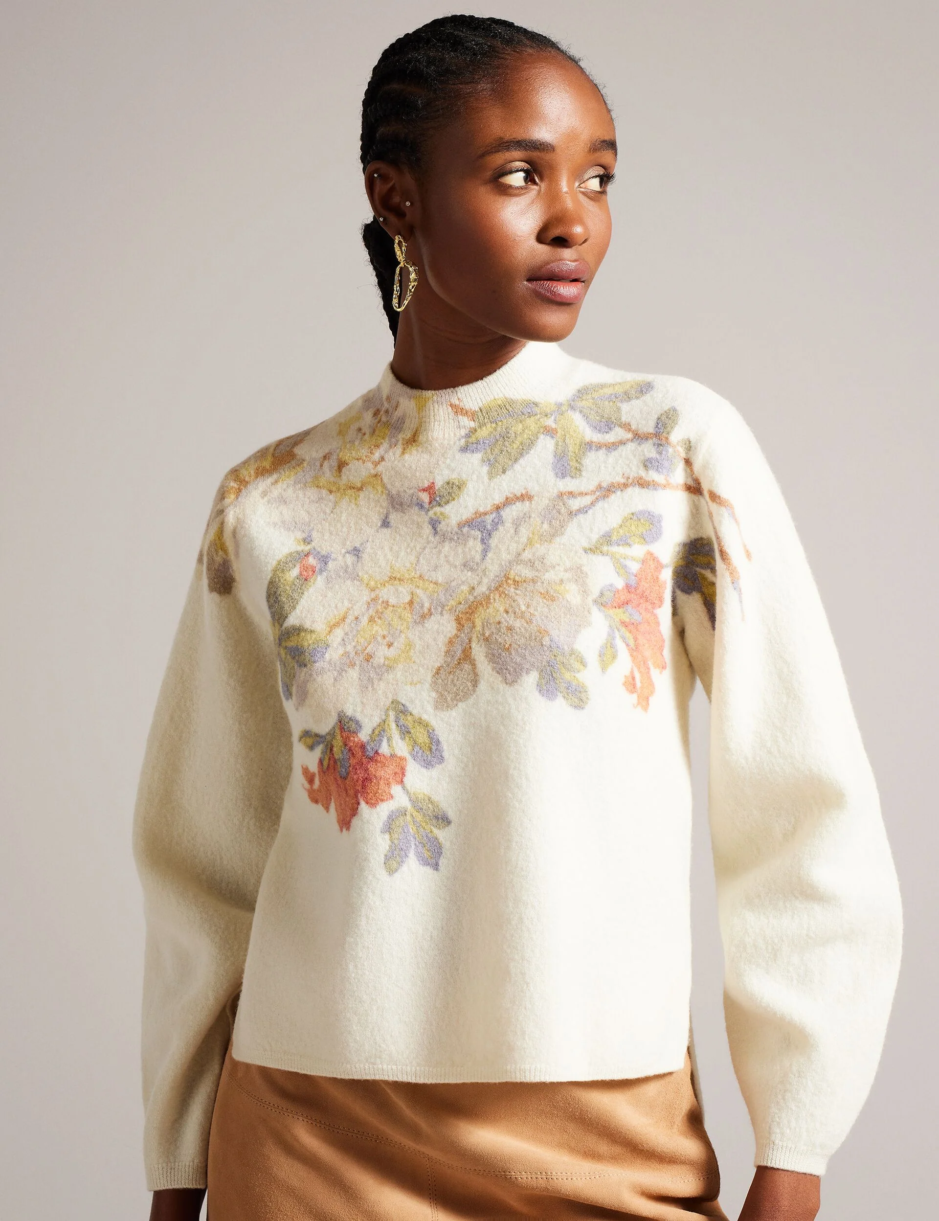 EVHAA | WHITE