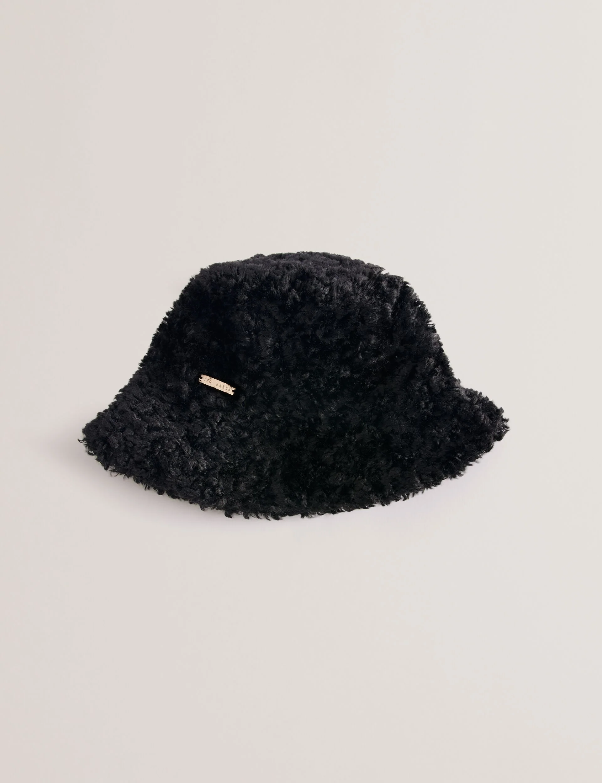 FLUFFYI | BLACK
