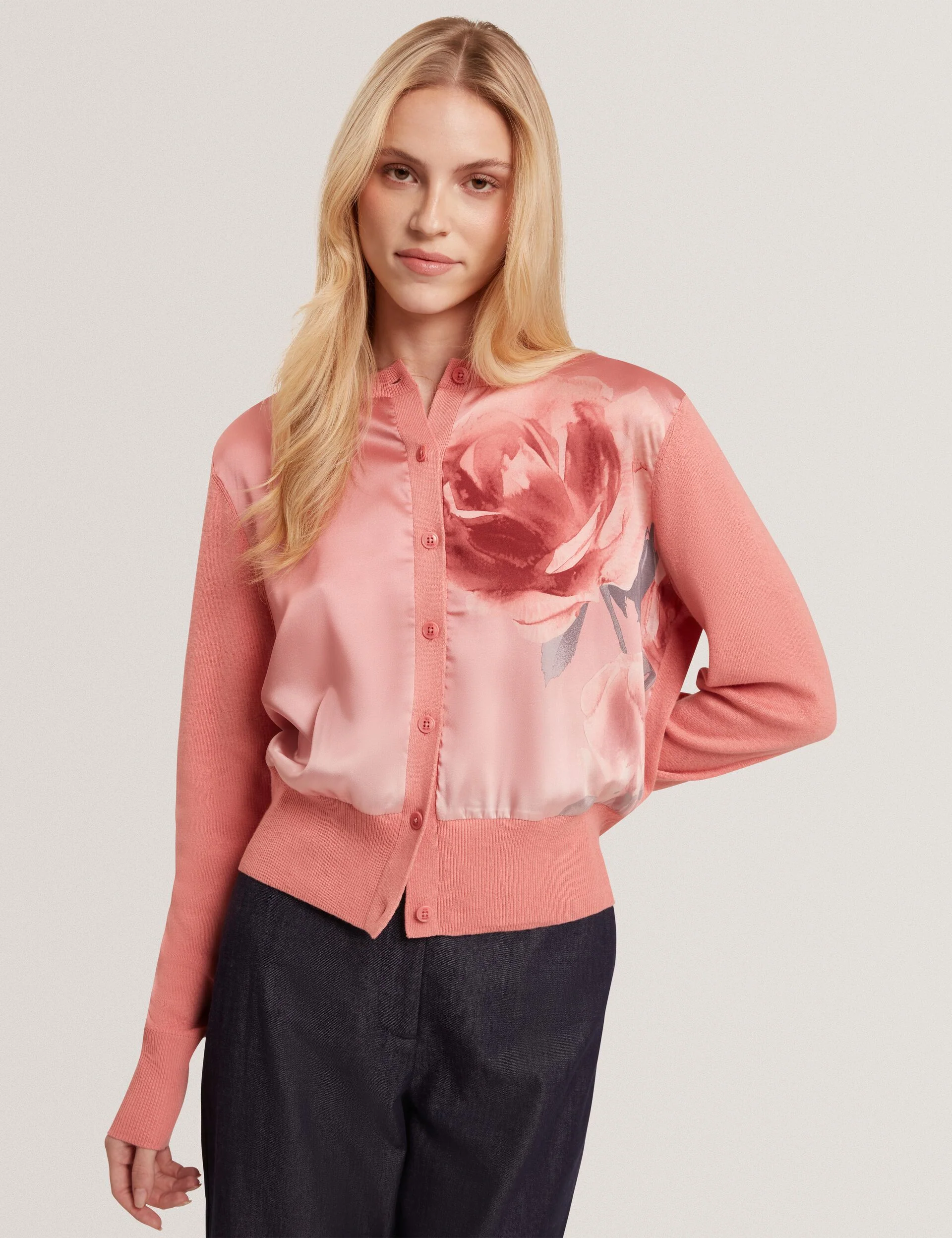 ILYNA | CORAL