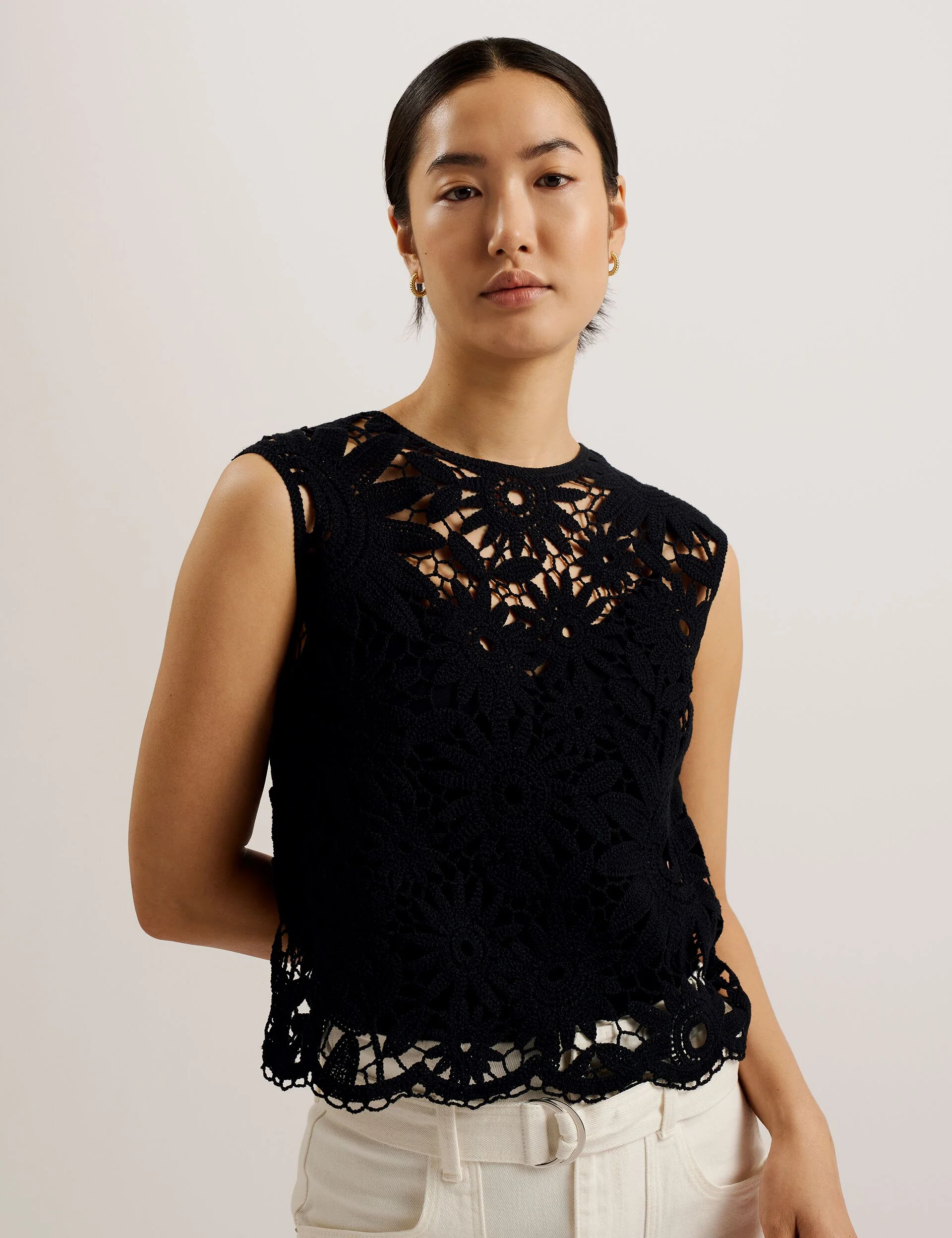 KATRNN | BLACK