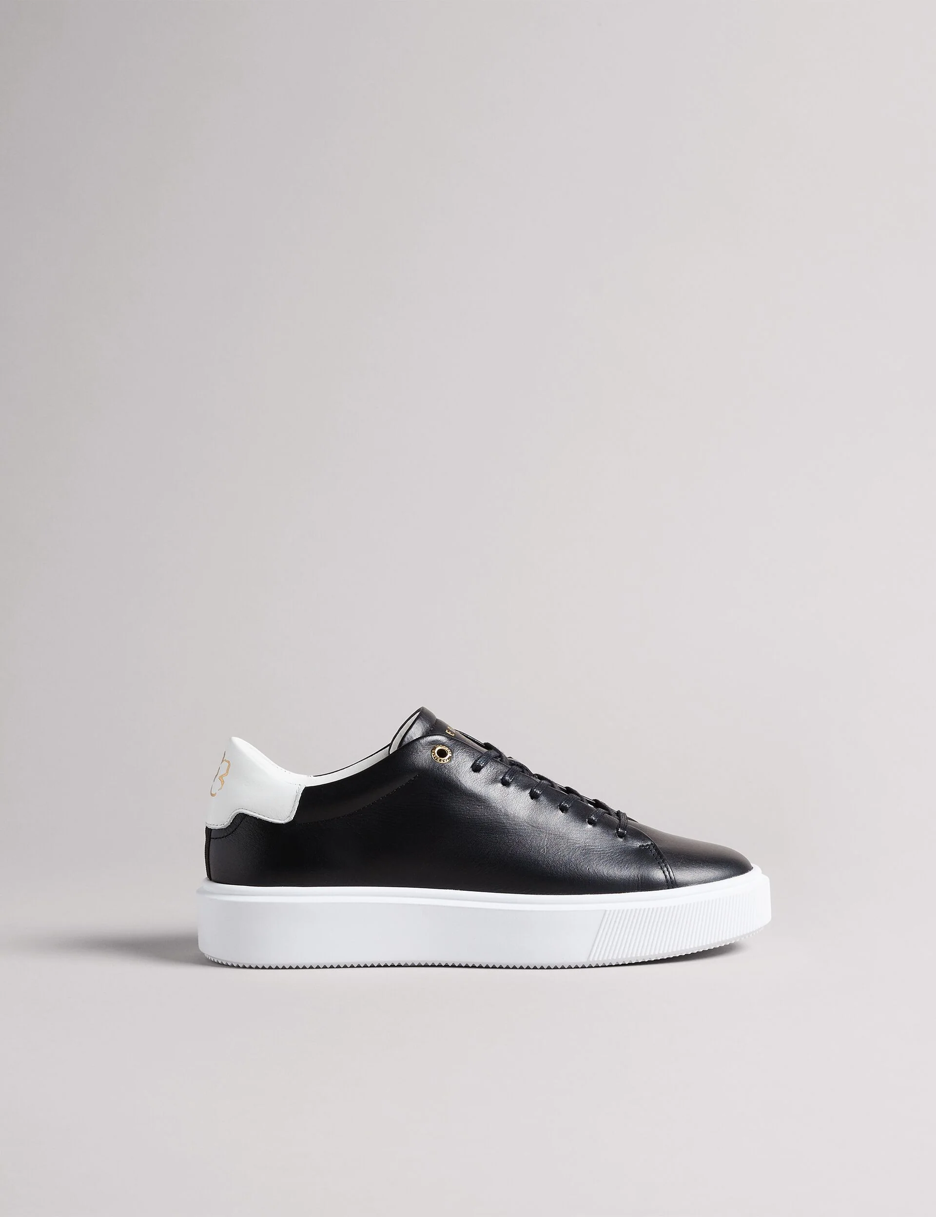 LORNEA | BLACK