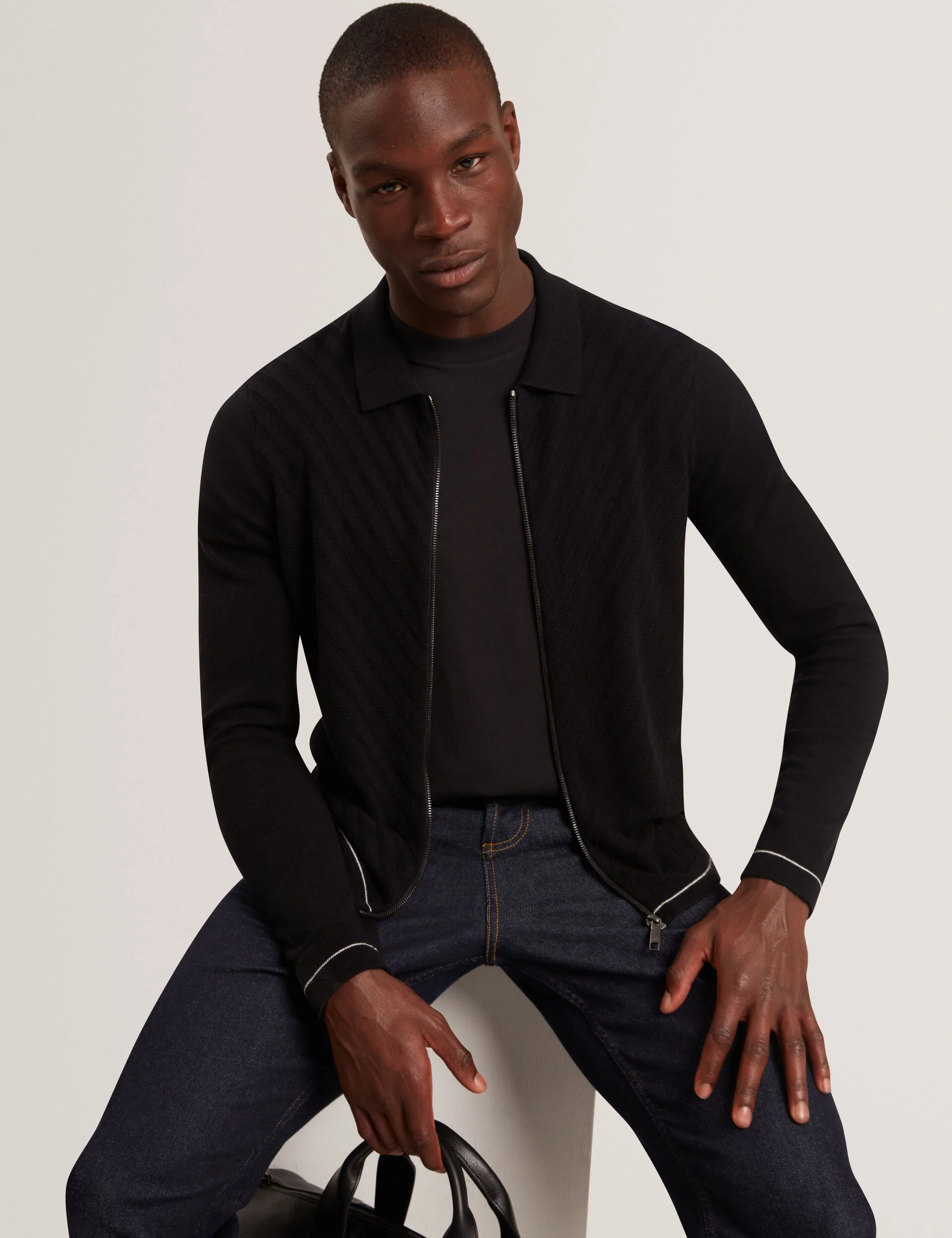 LYSAND | BLACK