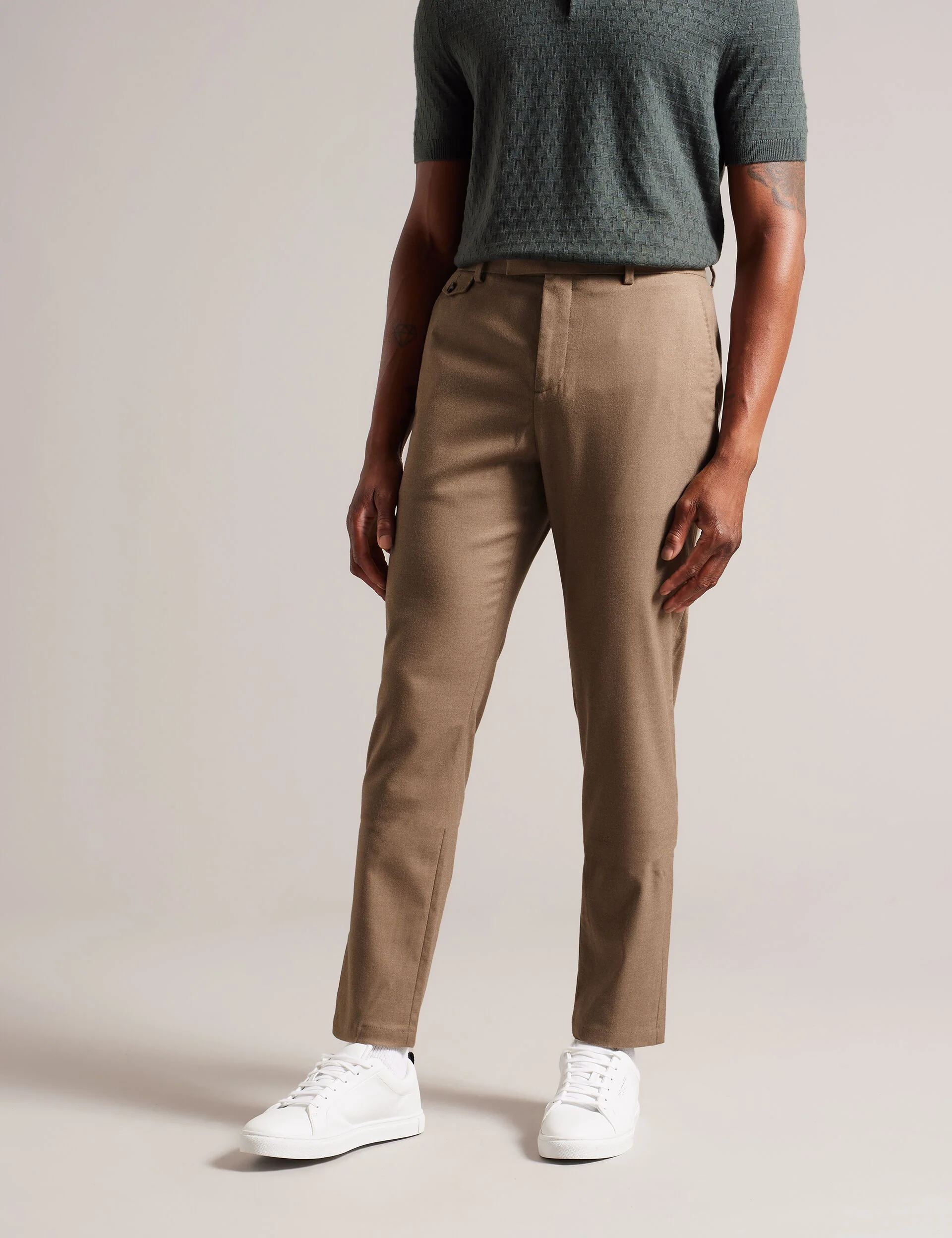 NGOLO | TAUPE