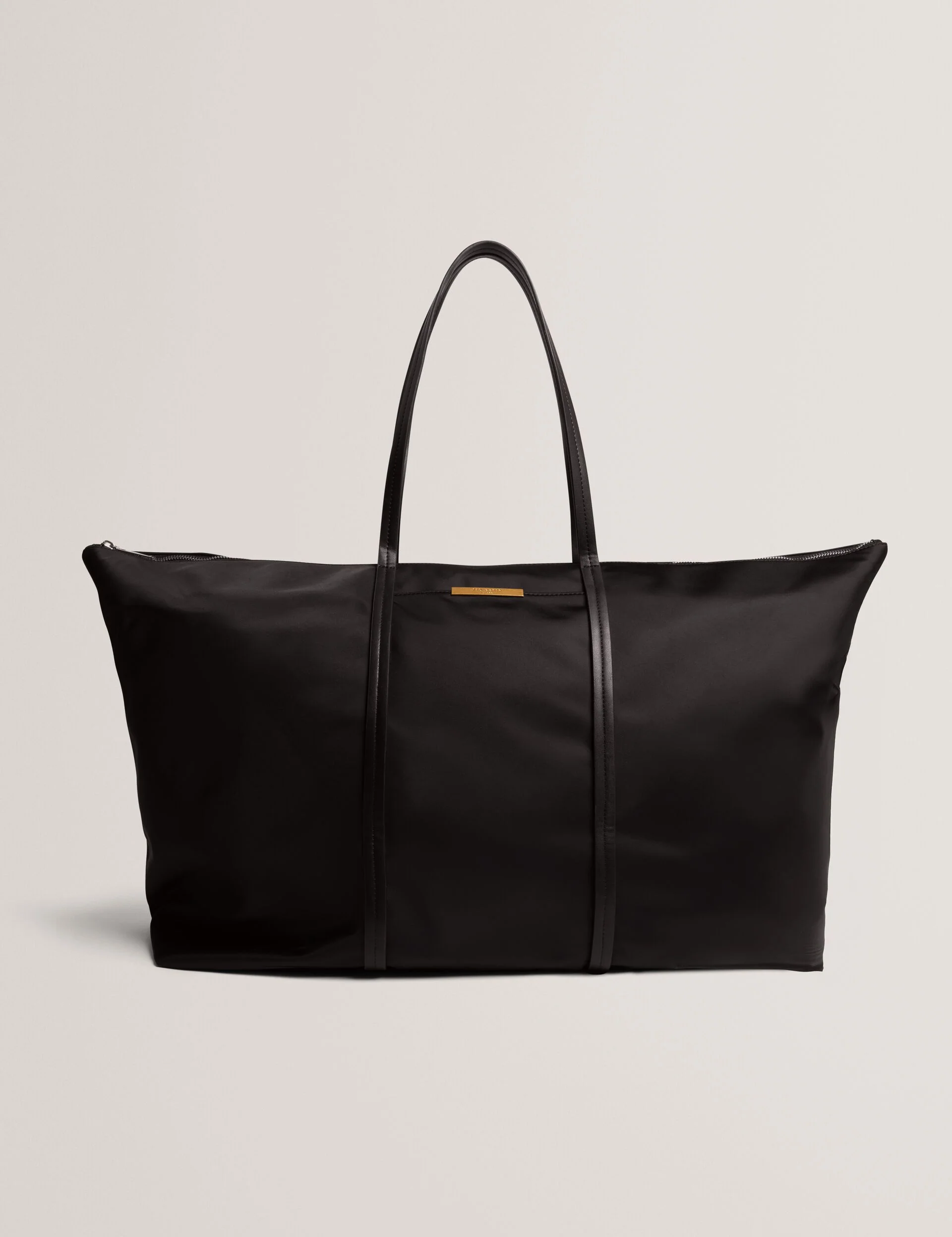 NYKYLA | BLACK