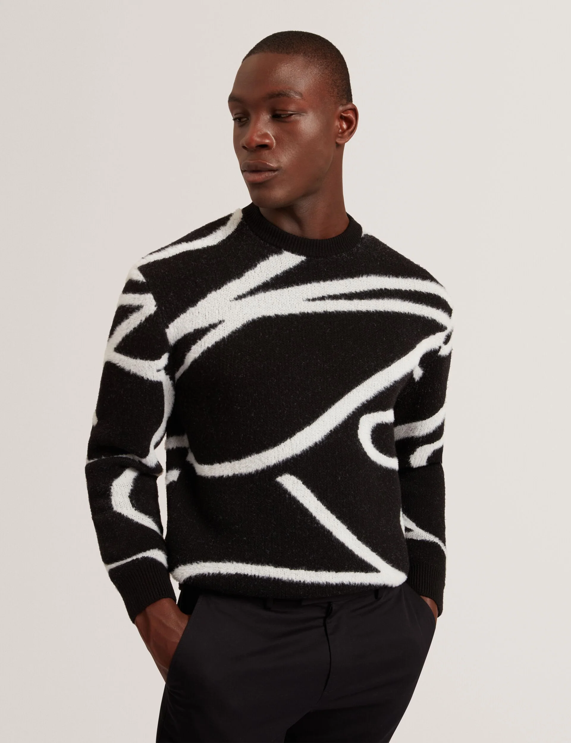 OLDRICH | BLACK