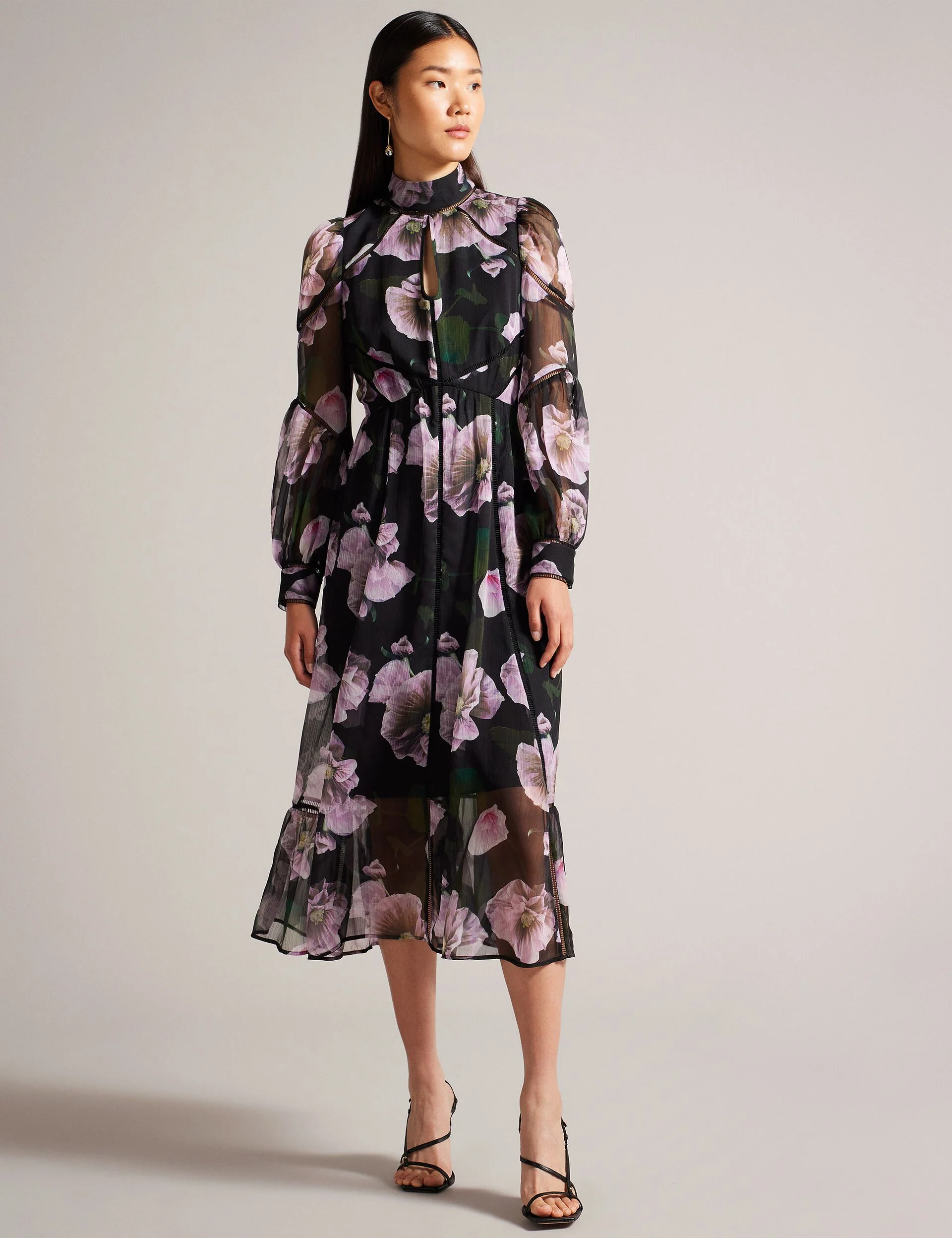 POHLLEY | BLACK