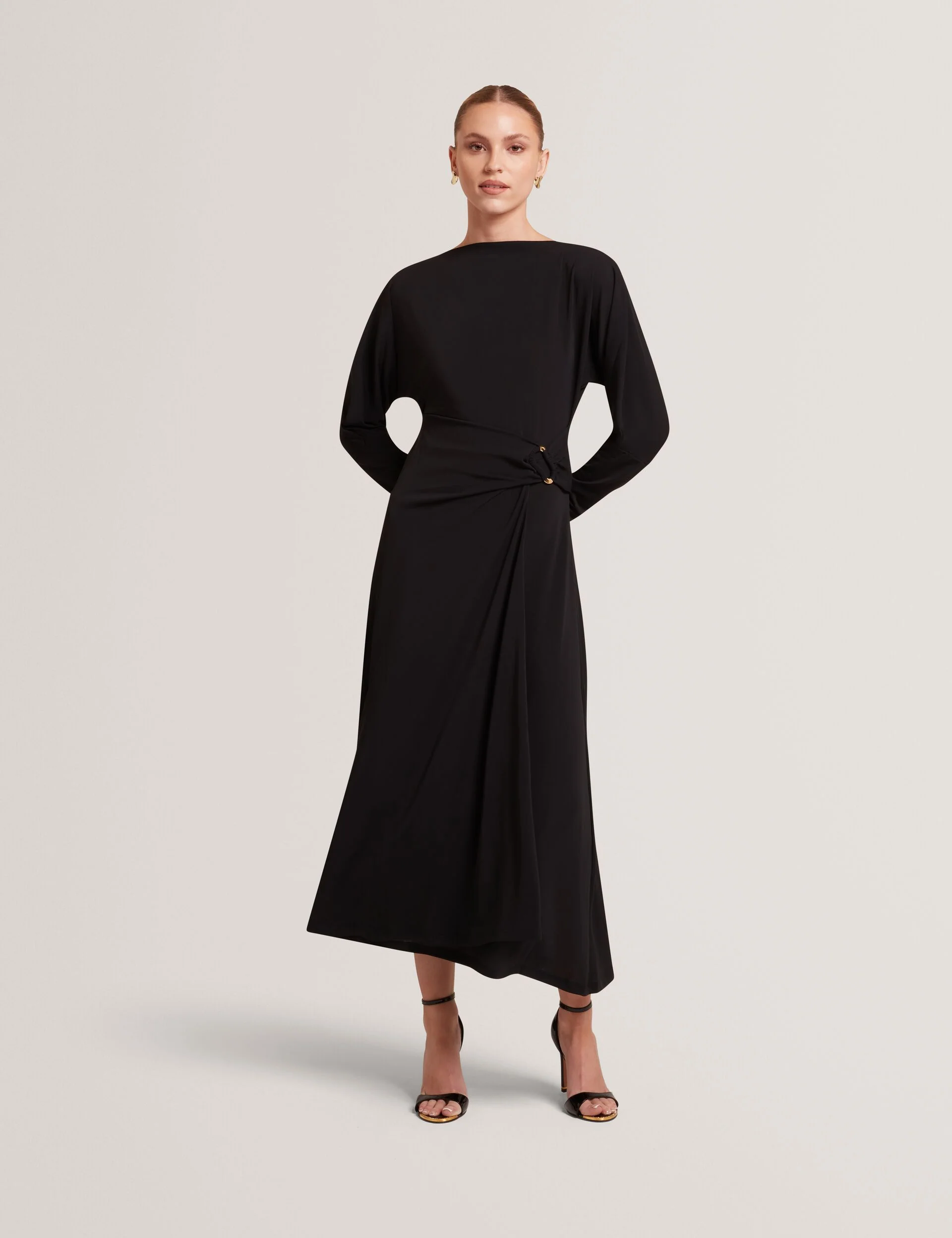 RALHAA | BLACK