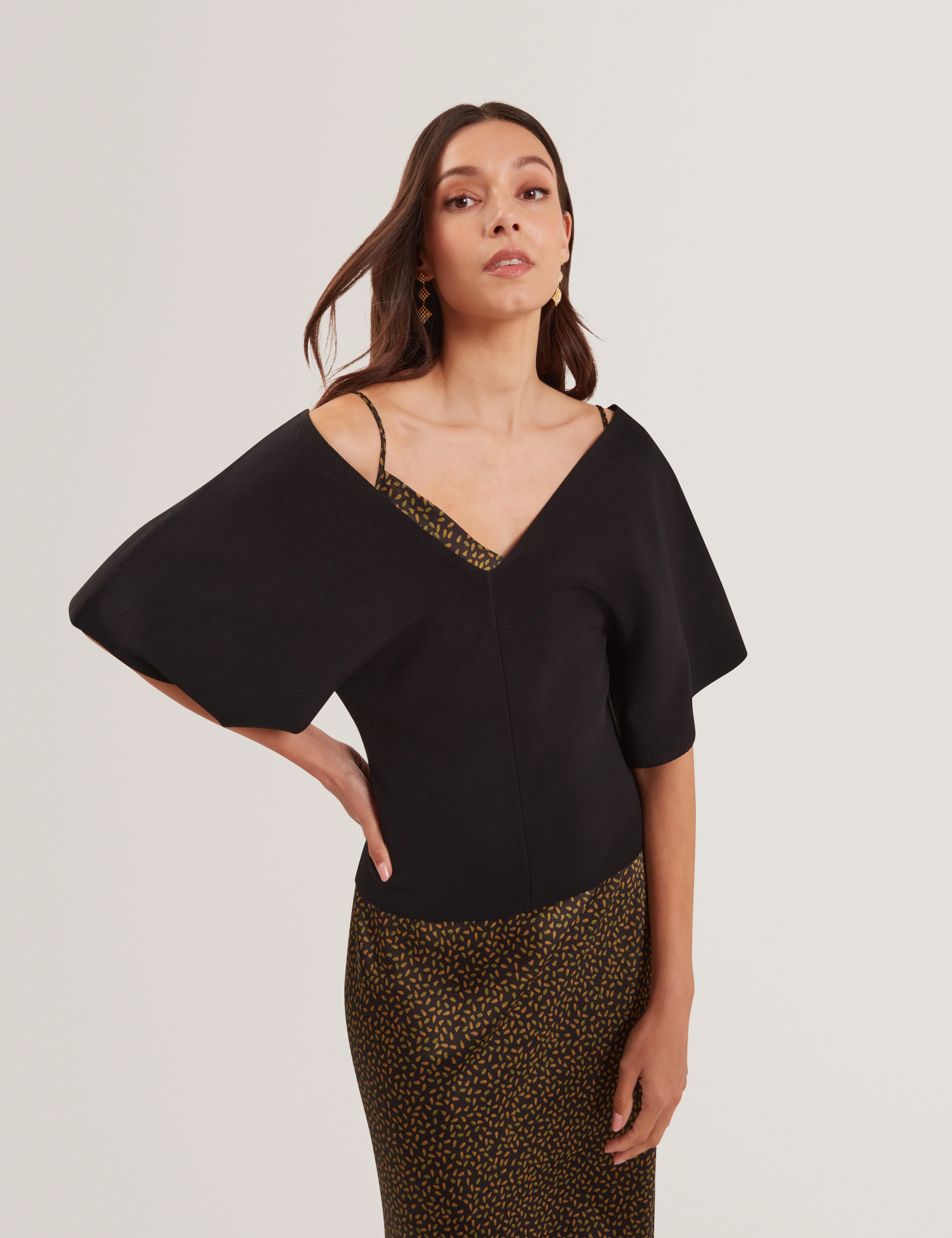 REGINAH | BLACK