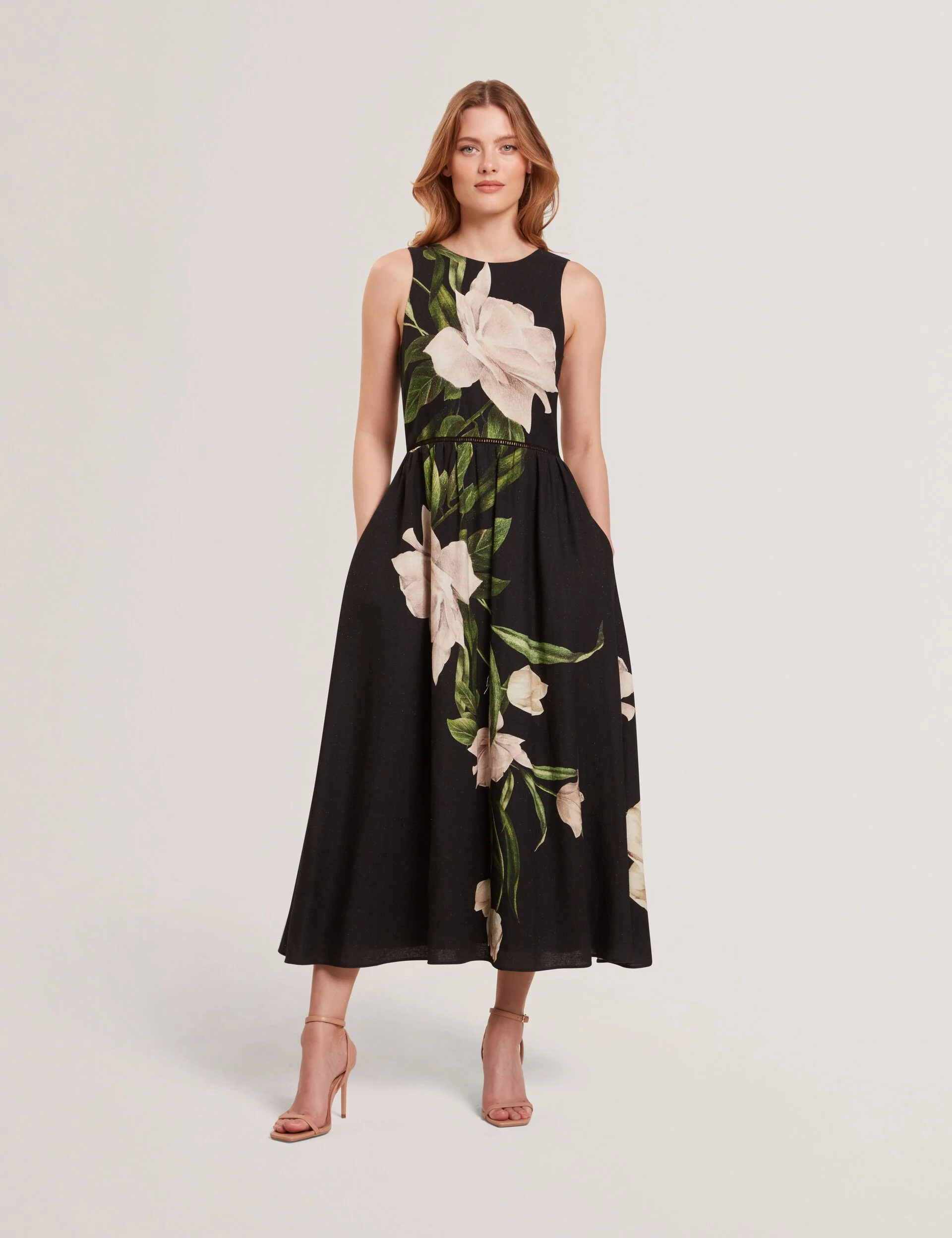 SLEEVELESS FIT AND FLARE MAXI DRESS | BLACK