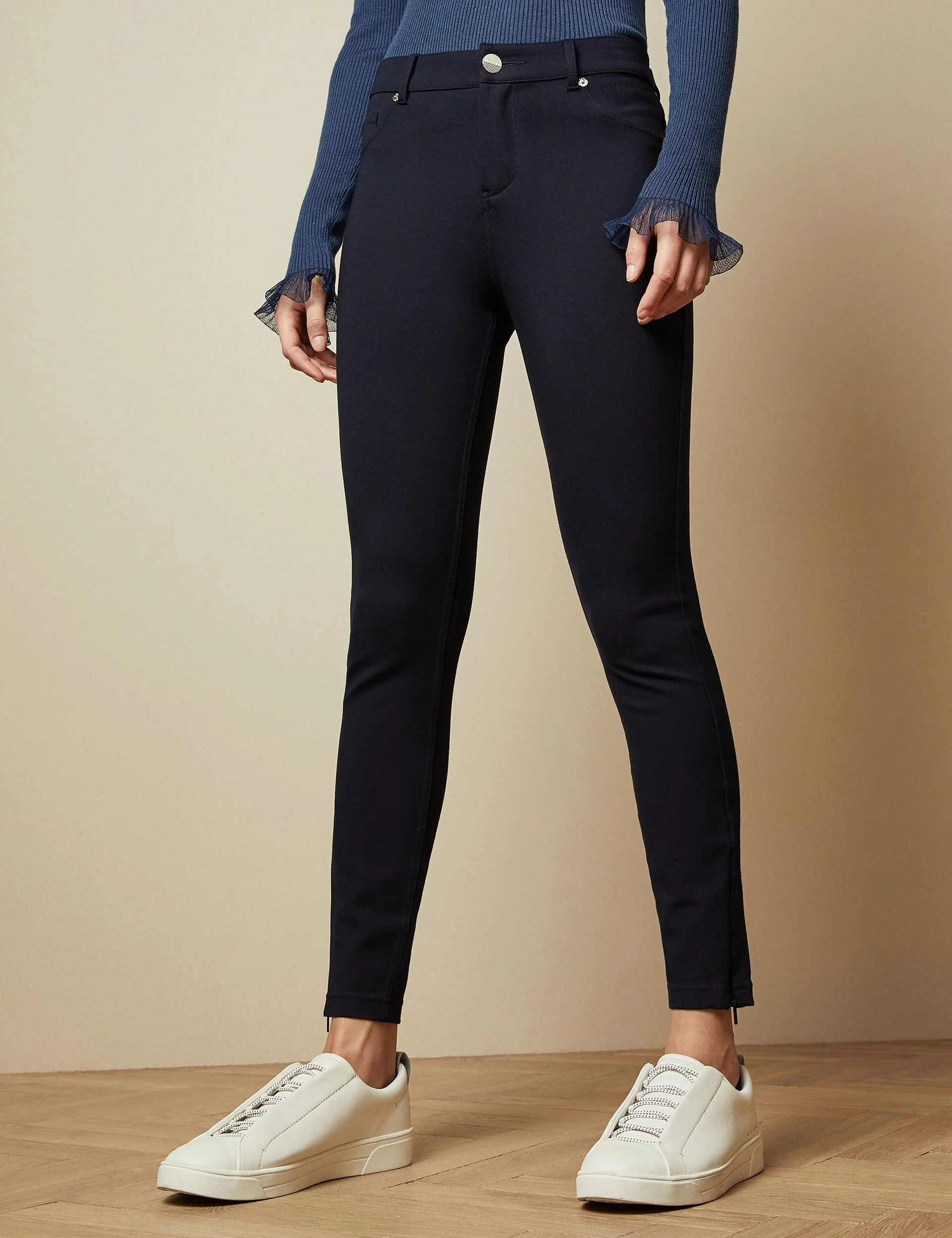 STRENTI | DARK BLUE
