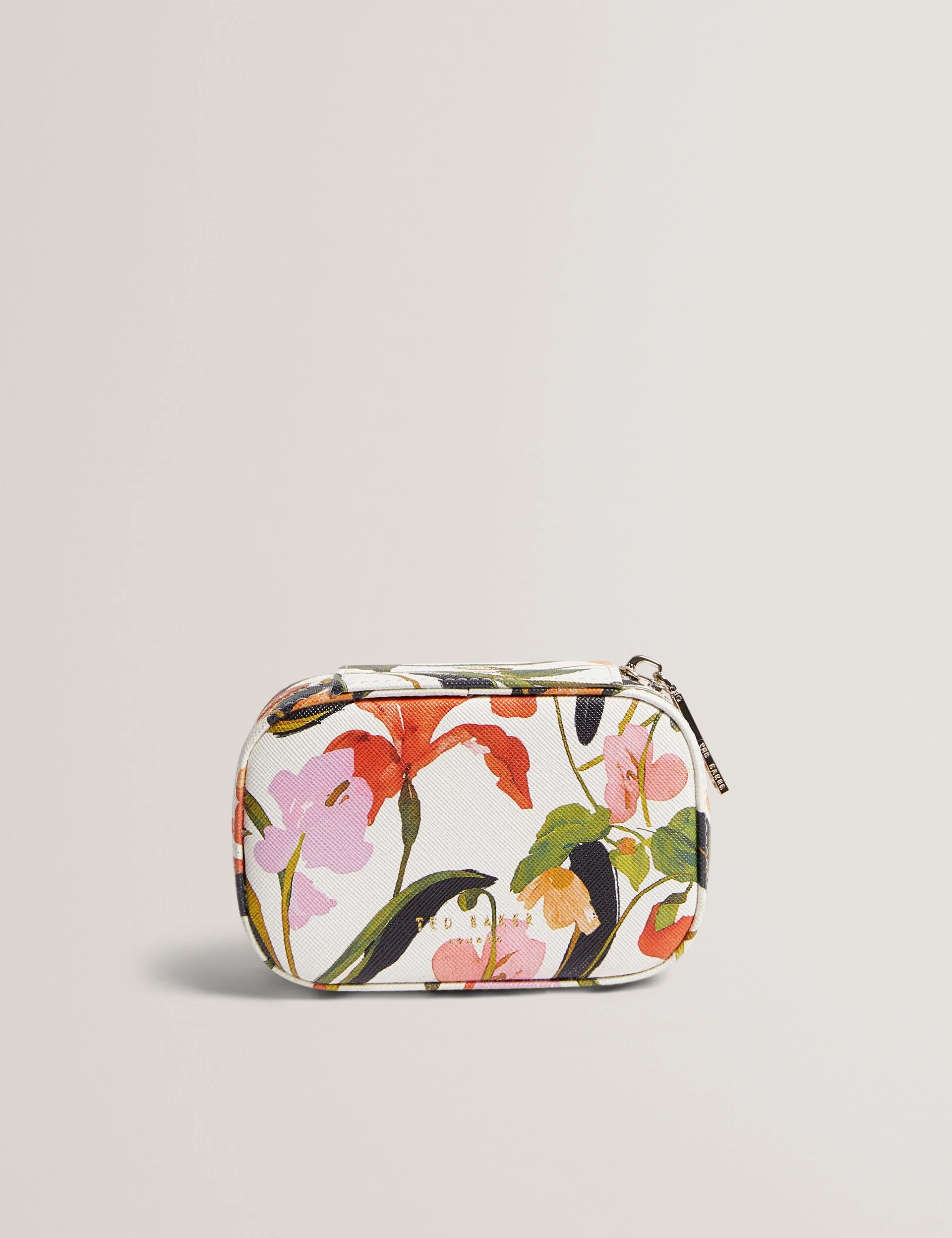 WENDAS | WHITE